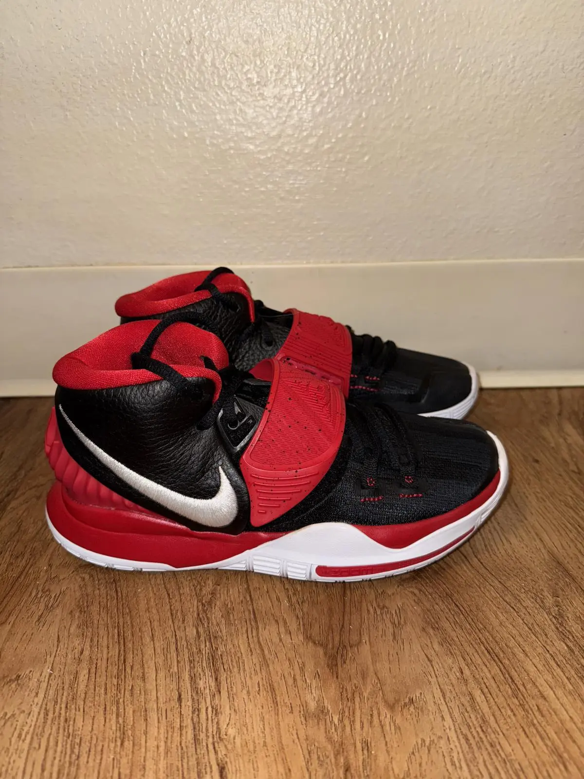Nike Kyrie 6 Team Black Univerity Red