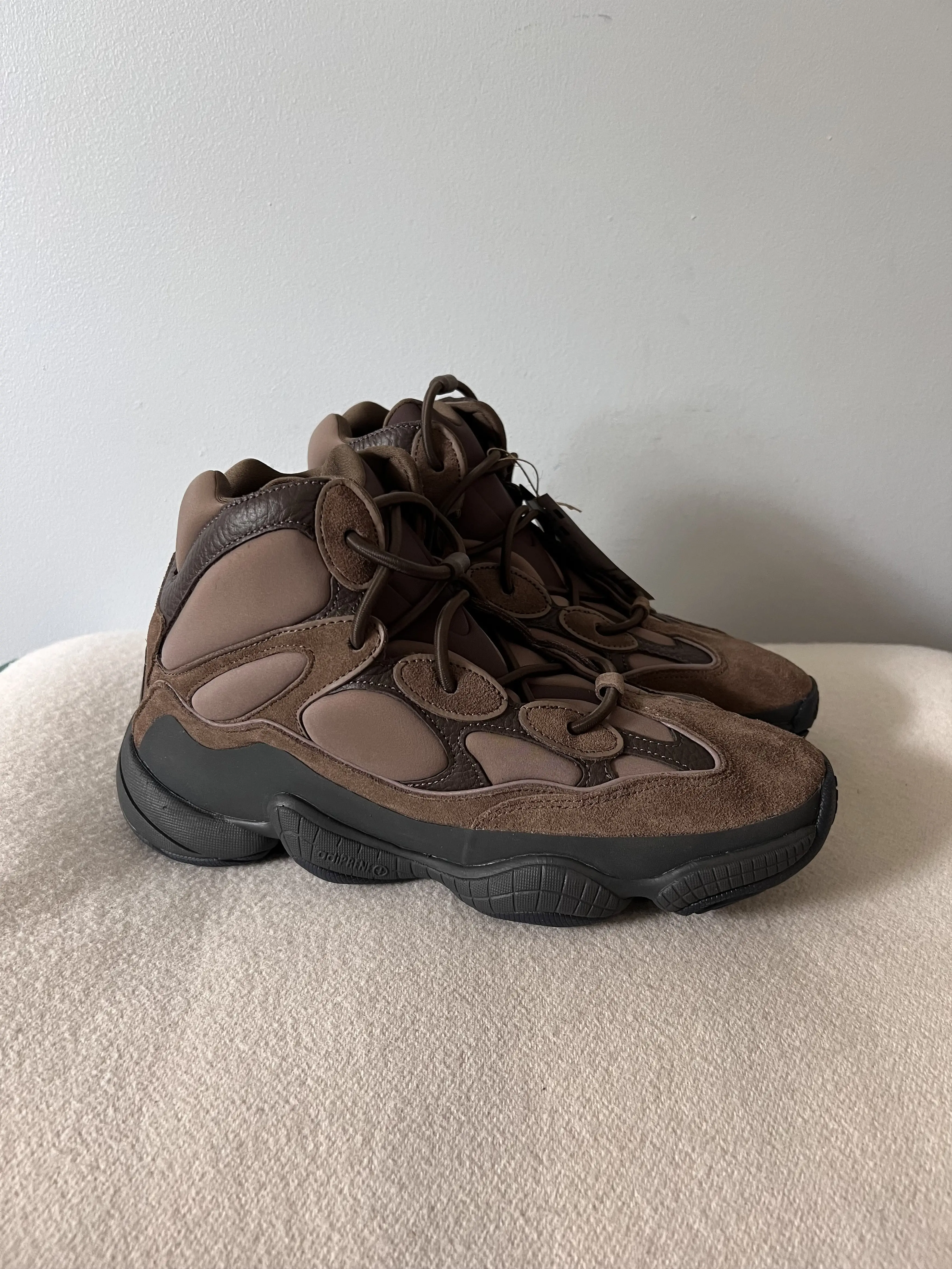Adidas Yeezy 500 High in Taupe Black