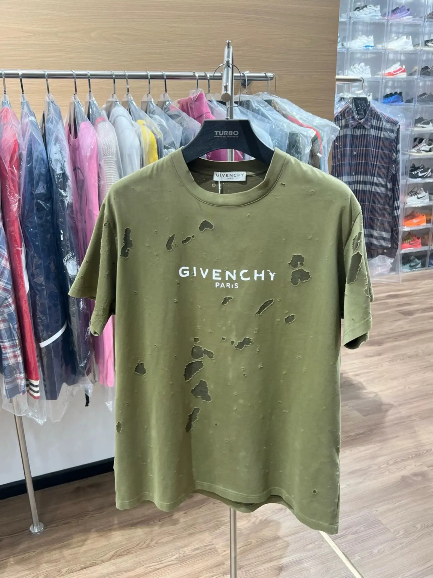 GIVENCHY Green Distressed Ripped Crewneck S/S Tee S