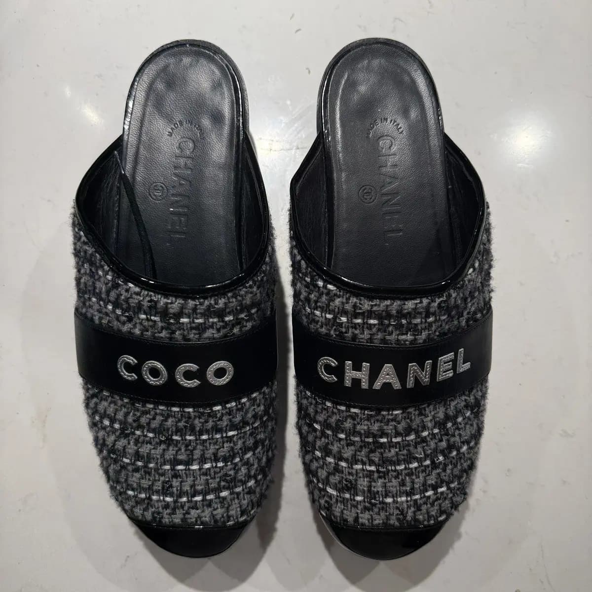 Chanel Tweed Mules 06A Size 41 Y2K Runway Collection (C3821)